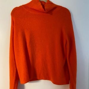Linen and dot brand tangerine orange sweater in size M